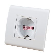 Evian 1-es földelt dugalj