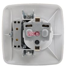 Flush-mounted switch socket